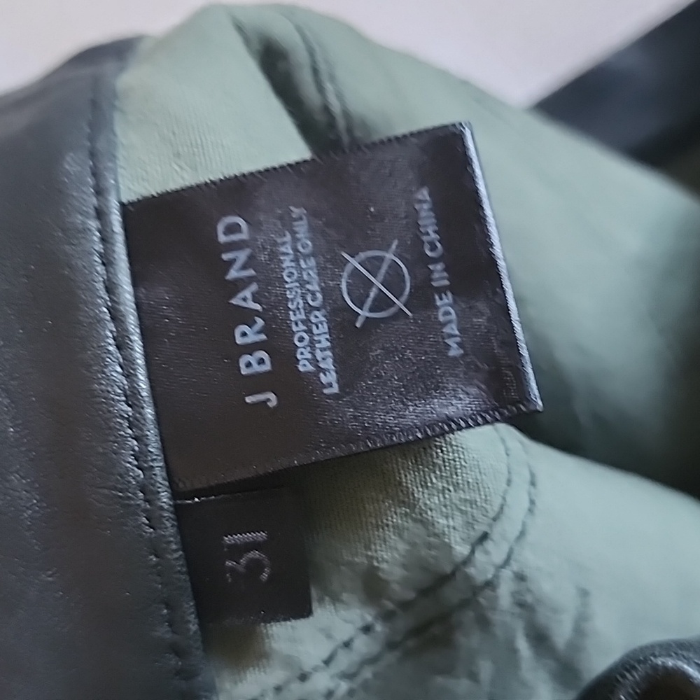 J Brand Black Skinny Jeans - Picture 4 of 4